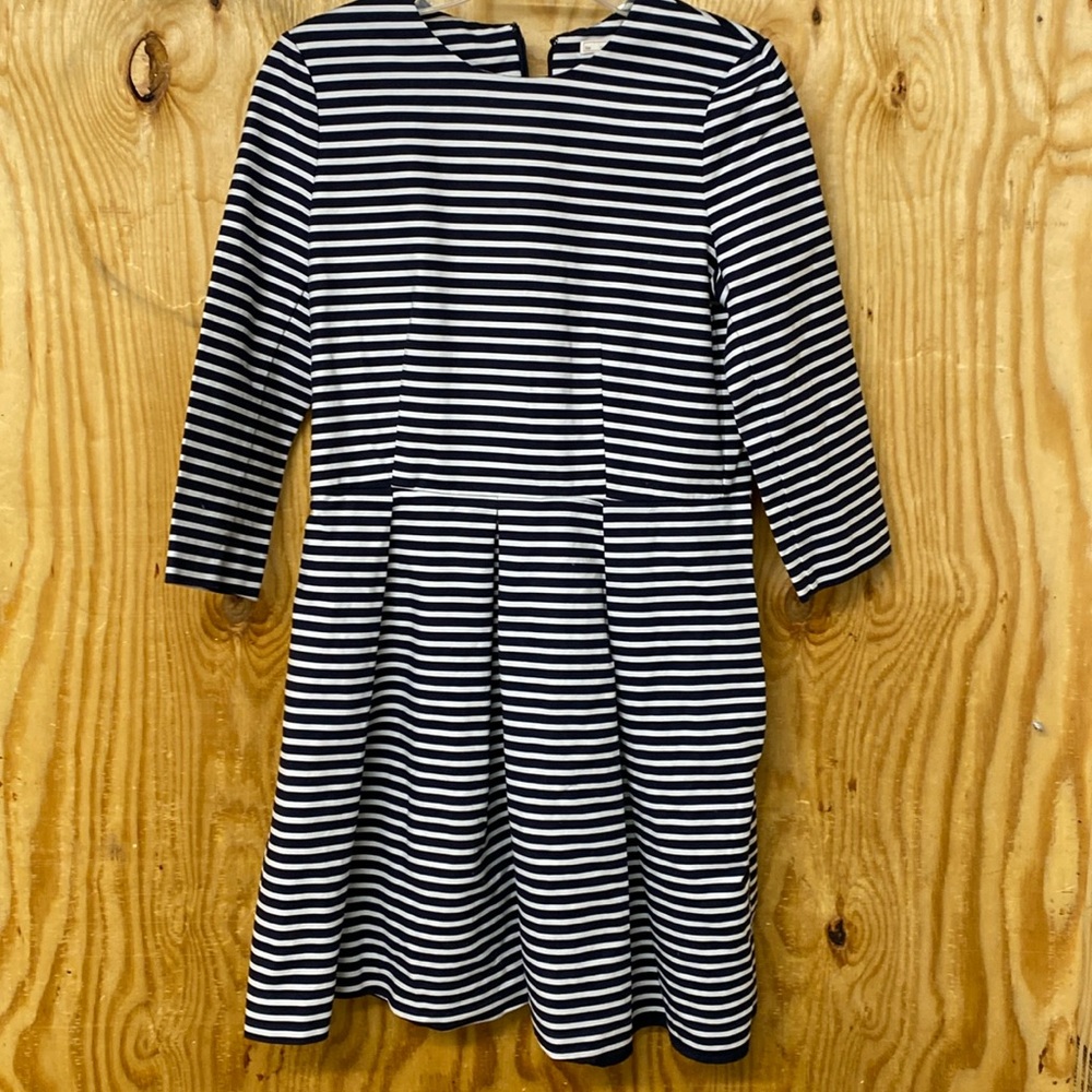 Navy blue and white striped dress by the Gap size 12